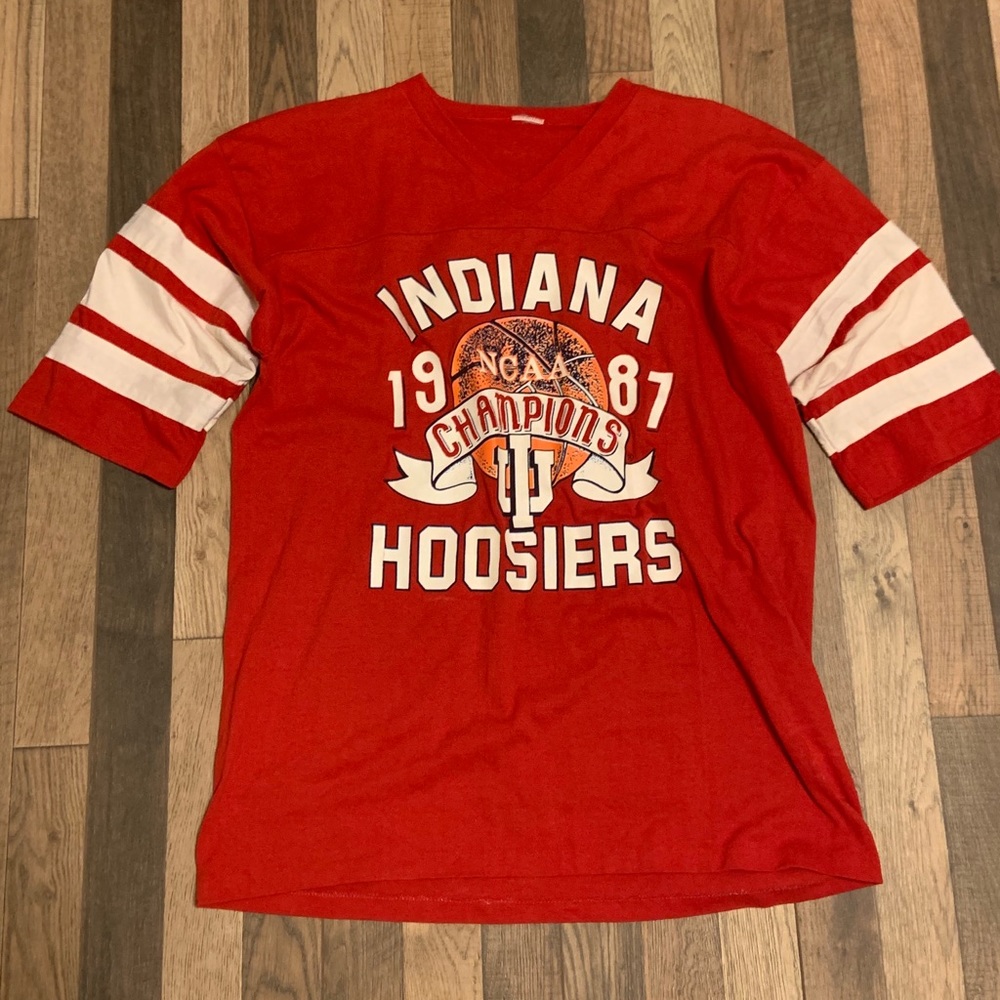 Vintage 1987 Hoosiers shirt size XL